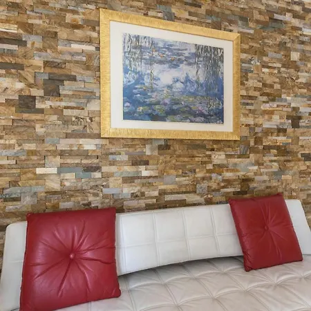 Borgo Deluxe Apartment